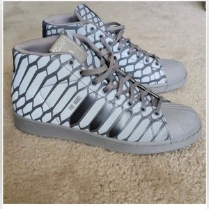Lightly used adidas reflective Xeon sneakers
